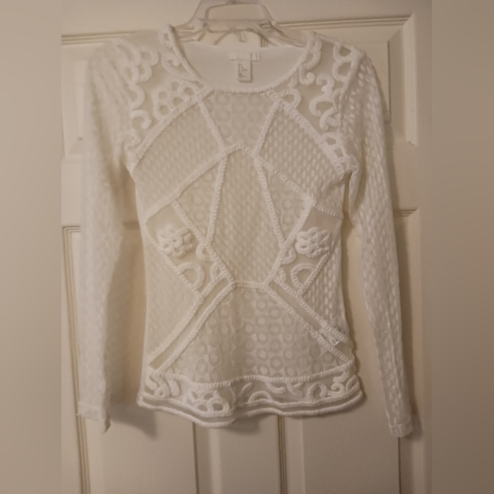 H&M Long Sleeved, Mesh Lace/Embroidered Blouse. Size S/Off-White